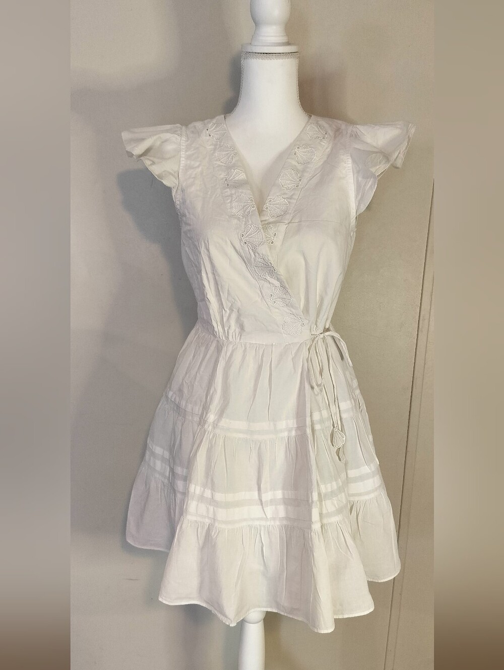 En Saison White Cotton Wrap Mini Dress with Flutter Sleeves